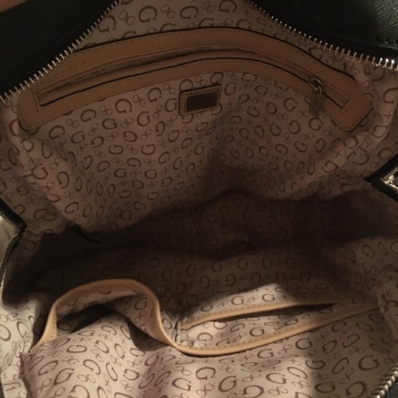 Guess backpack - Picture 2 of 2